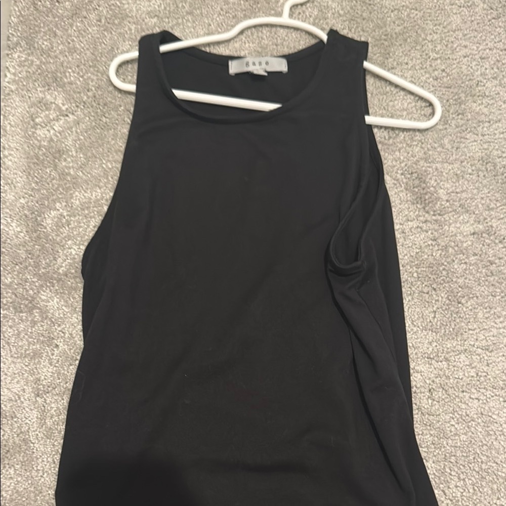 Black Sleeveless Athletic Top size small